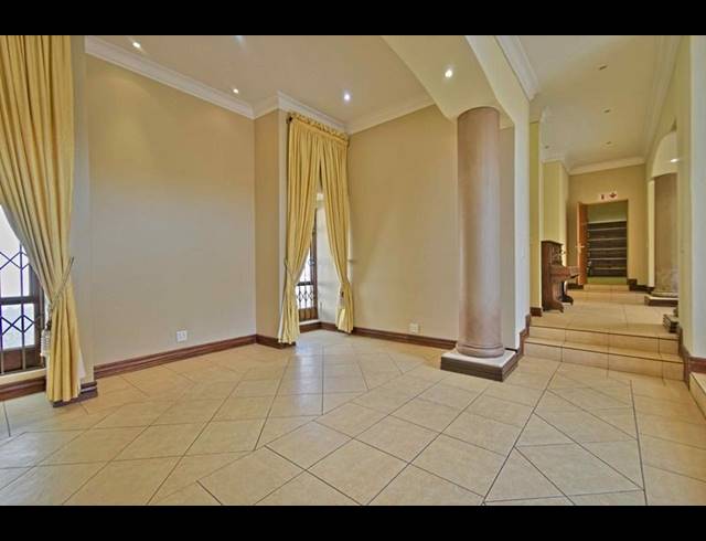 14 BEDROOM HOUSE FOR SALE IN MENLO PARK